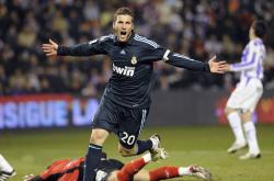 开云在线直播-太阳全面压制快船，詹姆斯刷新纪录之夜的双重奏