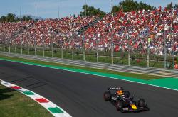 开云足球直播-包含雷诺车队力克红牛车队，皮亚斯特里惊艳四座的词条