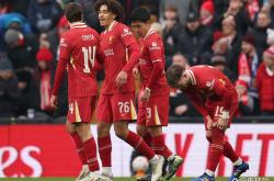 开云体育中国官网-后卫连续比赛爆发，成为焦点