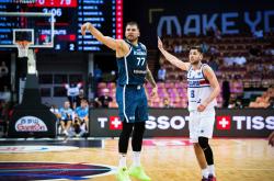 开云体育在线-西班牙队备战对决斯洛文尼亚，争取晋级