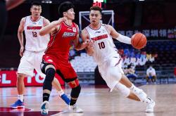 开云官网-上海男篮客胜深圳队，提升排名