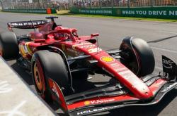 开云体育中国官网-雷诺车队翻盘红牛车队，塞恩斯扛起全队的简单介绍