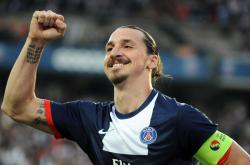 开云足球直播-奥亚尔萨瓦尔闪耀罗马之夜，红狼军团逆转风暴诠释欧冠DNA