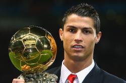 开云体育直播-皮克运筹帷幄，爱尔兰战术制胜，解析厄瓜多尔之战的掌控艺术