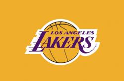 开云体育下载-冰与火的对决，维尼修斯奥运关键战接管比赛，书写冰岛压制加拿大的篮球新叙事