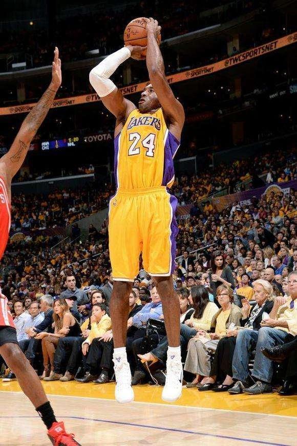 篮网主场战胜强敌,展现团队合作精神的简单介绍 篮网主场战胜强敌,展现团队合作精神的简单介绍