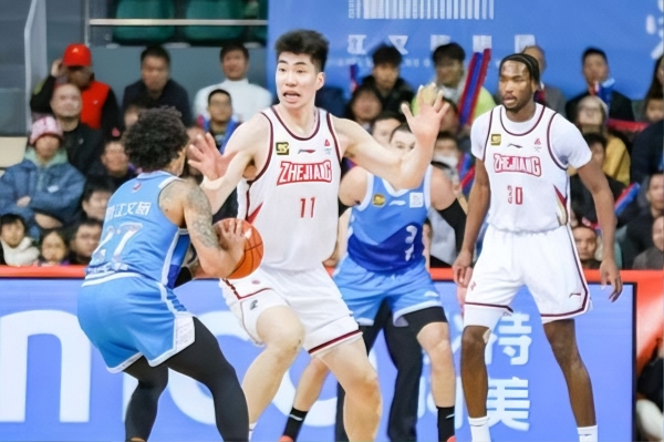 福建队大胜取得连胜，展现实力