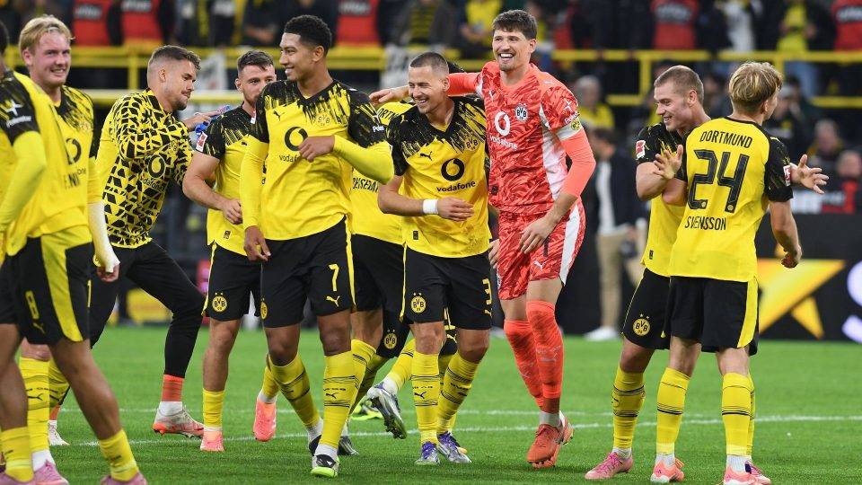 奥格斯堡成功击败对手，实力逐渐提升的简单介绍