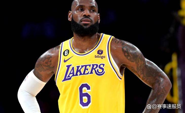 爵士碾压山西队，詹姆斯惊艳四座