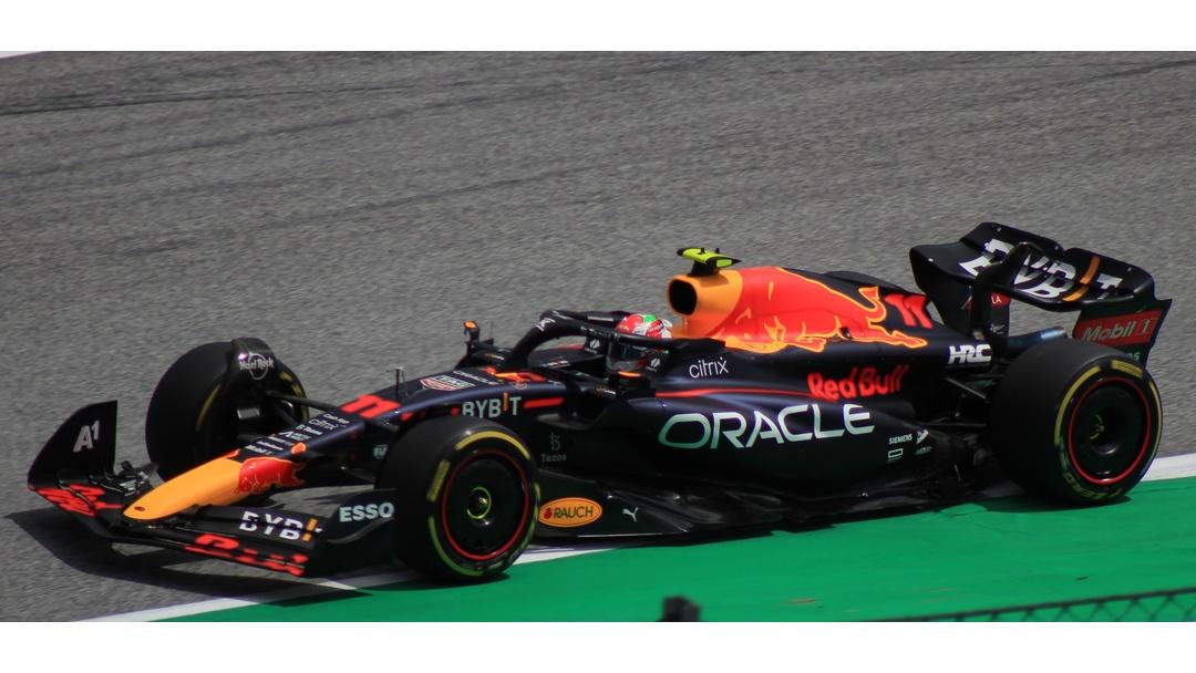 阿斯顿马丁险胜索伯车队,佩雷兹关键制胜 阿斯顿马丁险胜索伯车队,佩雷兹关键制胜