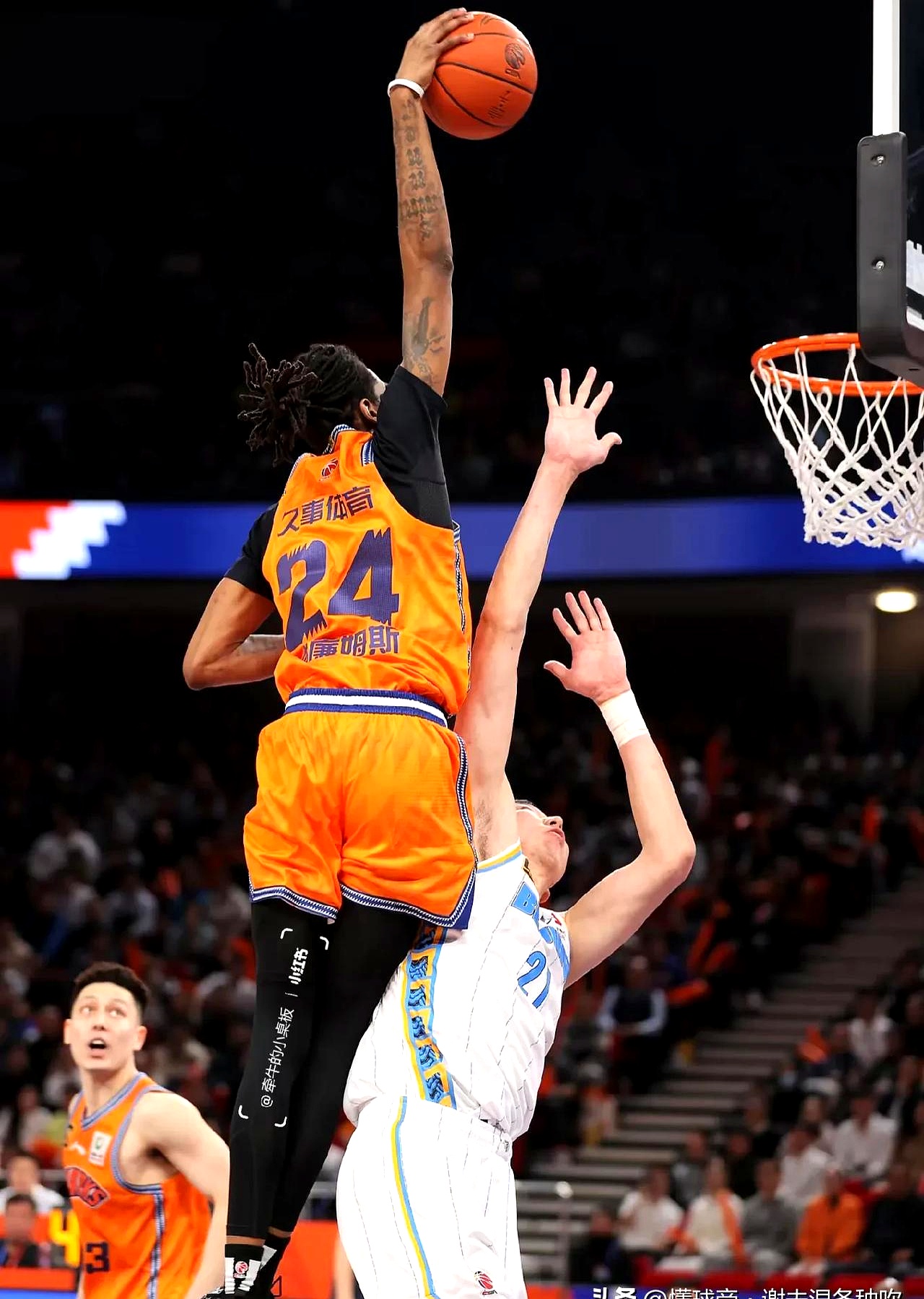 篮网翻盘鹈鹕,莫里斯关键制胜 篮网翻盘鹈鹕,莫里斯关键制胜