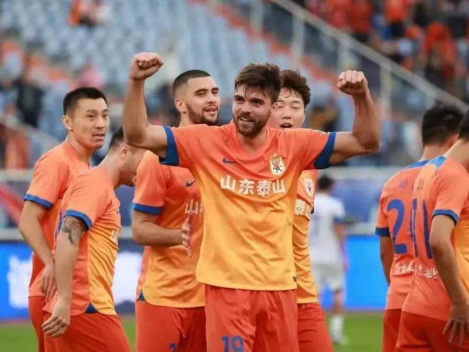 联赛前景未卜，球队备受压力迎接挑战的简单介绍